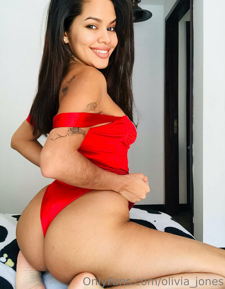 Photo nue de fuite OnlyFans de Oliviajones2