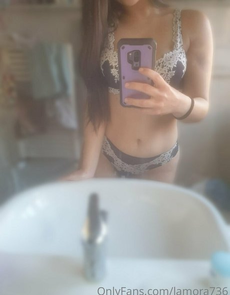Photo nue de fuite OnlyFans de Lamora736