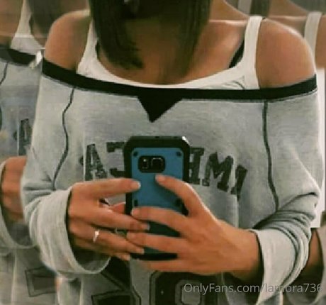 Photo nue de fuite OnlyFans de Lamora736