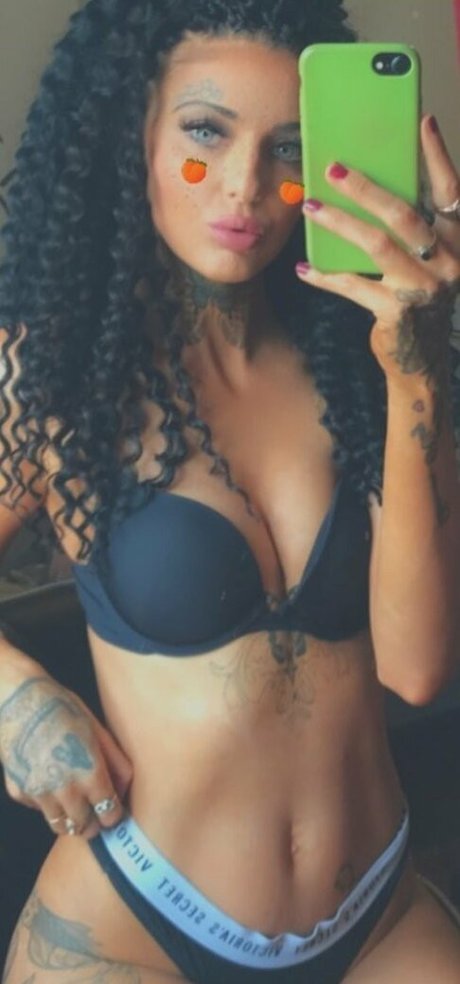 Photo nue de fuite OnlyFans de Qbee102