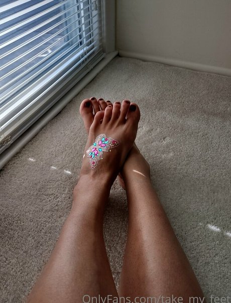 Photo nue de fuite OnlyFans de Takemyfeet