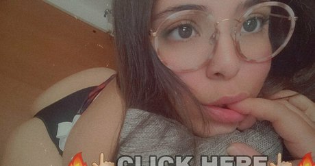 Photo nue de fuite OnlyFans de Miqibaby
