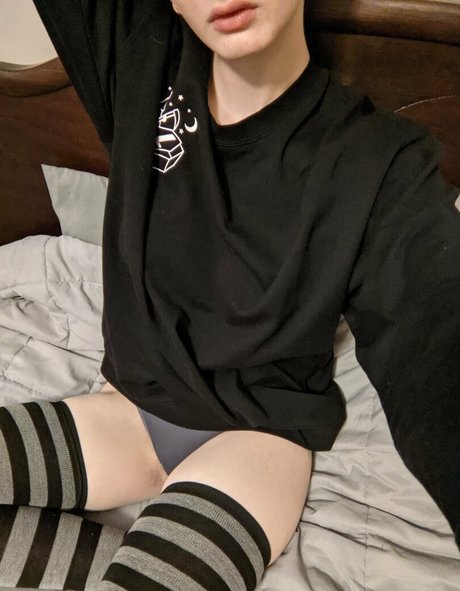 Photo nue de fuite OnlyFans de Littlepaganprincess