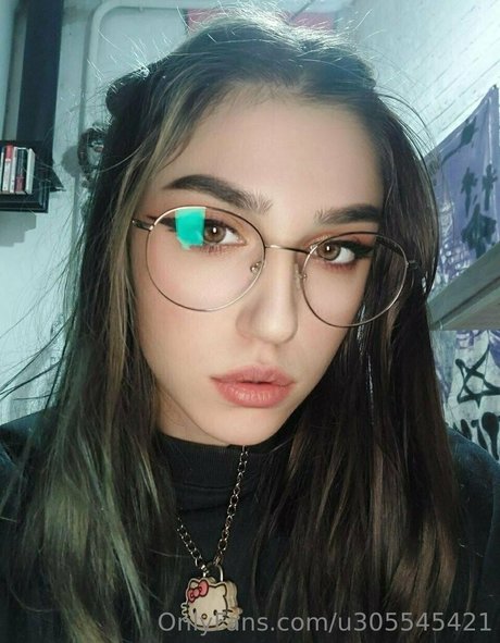 Photo nue de fuite OnlyFans de Babyanddollyy