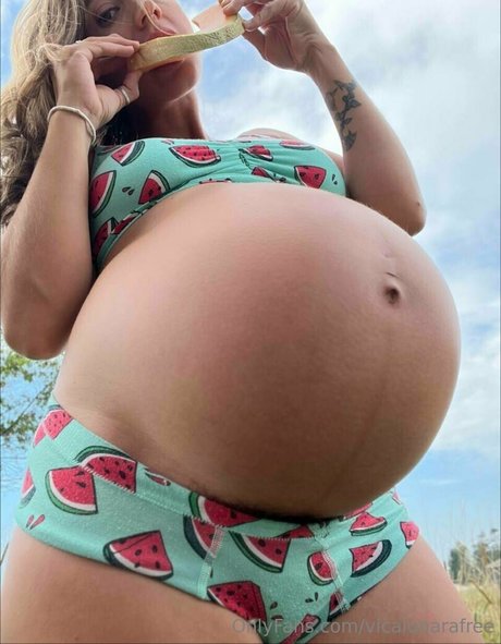 Photo nue de fuite OnlyFans de Vicalunarafree