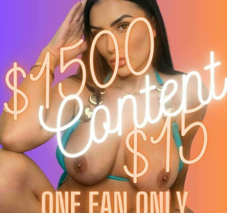 Photo nue de fuite OnlyFans de Allthenudes