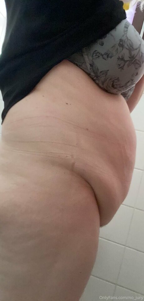 Photo nue de fuite OnlyFans de Nojury