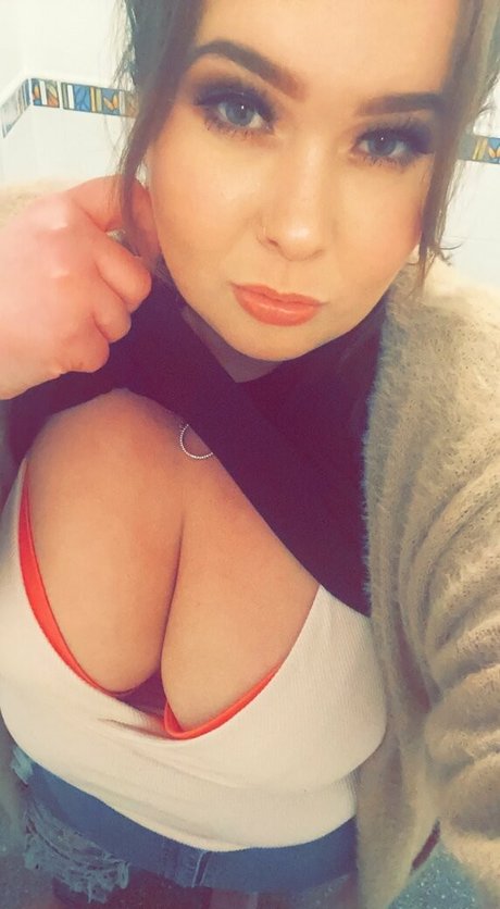 Photo nue de fuite OnlyFans de Juicylucy505free