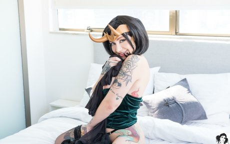 Photo nue de fuite OnlyFans de Hilo Suicide