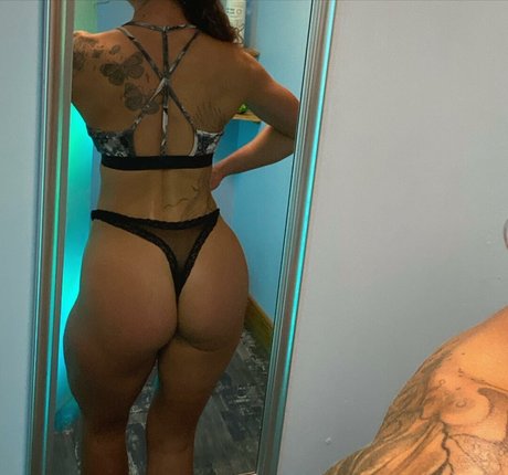 Photo nue de fuite OnlyFans de Messydora