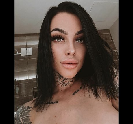 Photo nue de fuite OnlyFans de Ssatan666