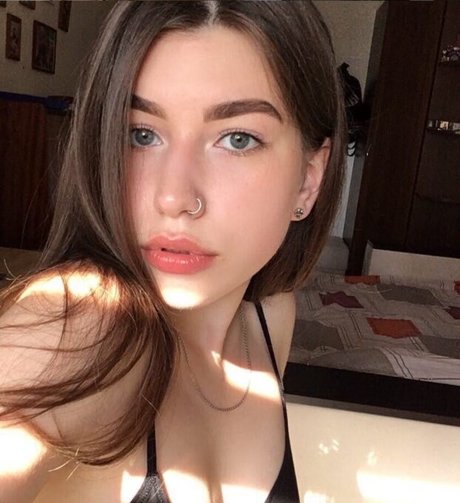 Photo nue de fuite OnlyFans de Marishkasexy