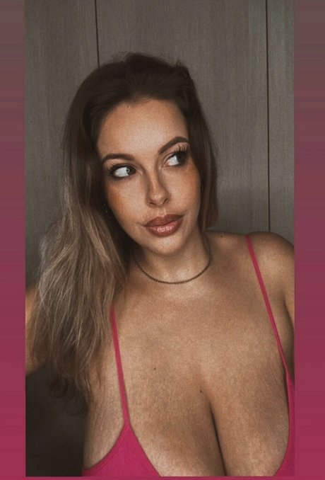 Photo nue de fuite OnlyFans de Nonvaleamorsi