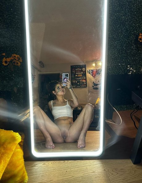 Photo nue de fuite OnlyFans de Venuskittyxo
