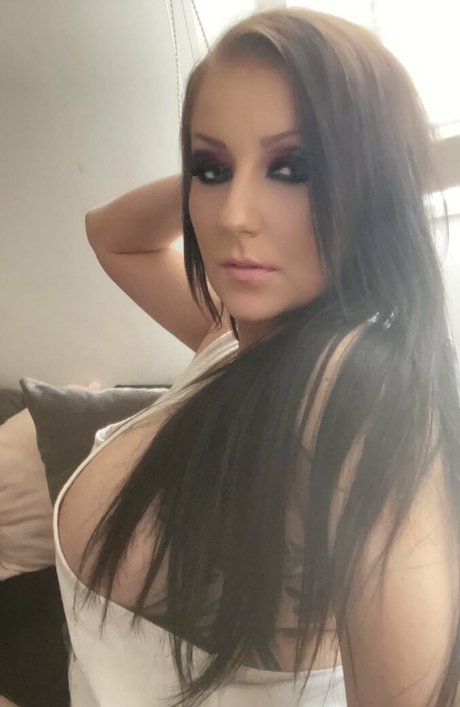 Photo nue de fuite OnlyFans de Lucyluxonlyyyyy