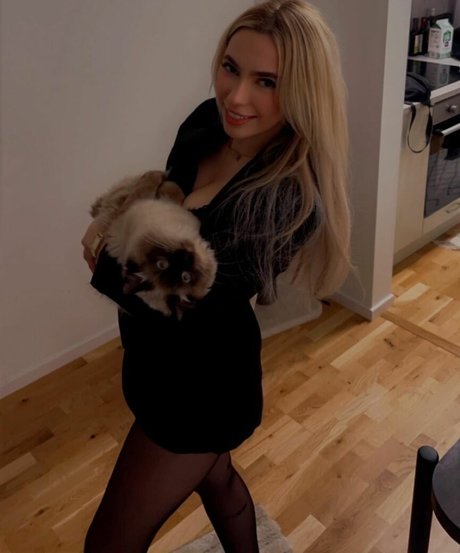 Photo nue de fuite OnlyFans de Nora Hedman