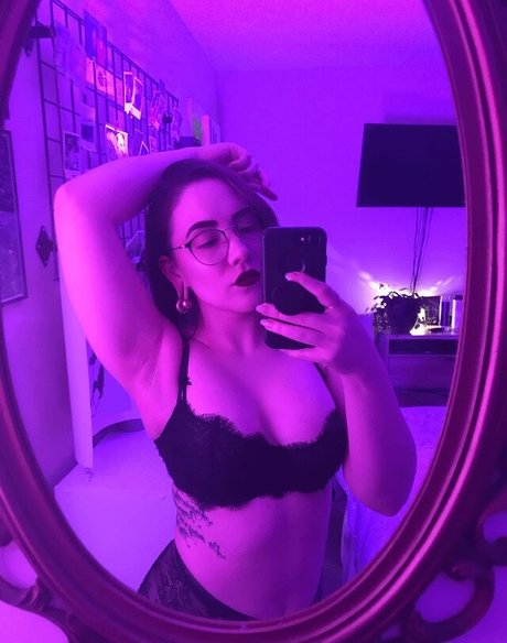 Photo nue de fuite OnlyFans de Alexmarkelle