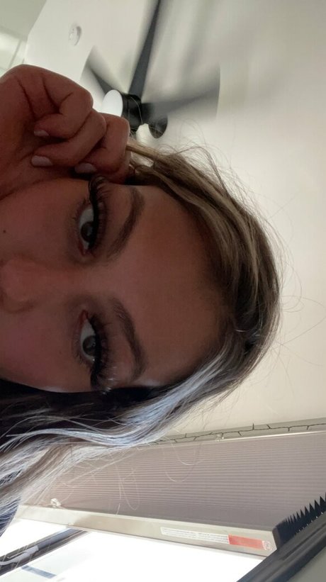 Photo nue de fuite OnlyFans de Elena Lukin