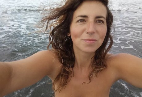 Angela Lavilla Canedo