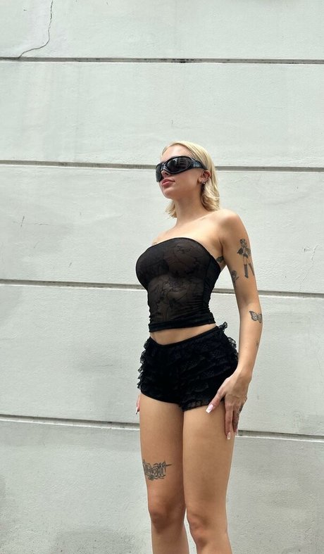 Photo nue de fuite OnlyFans de Lila Janowska