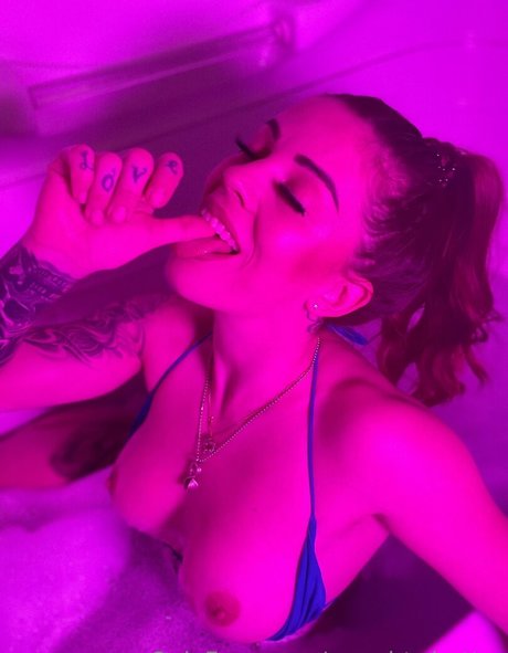Photo nue de fuite OnlyFans de Naughtybatter