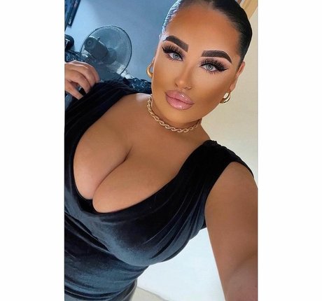 Photo nue de fuite OnlyFans de Rosiemay