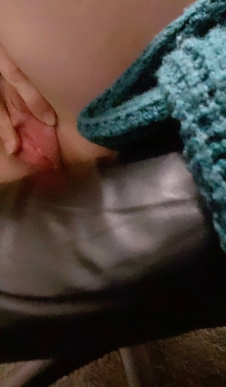 Lilrosiedoll
