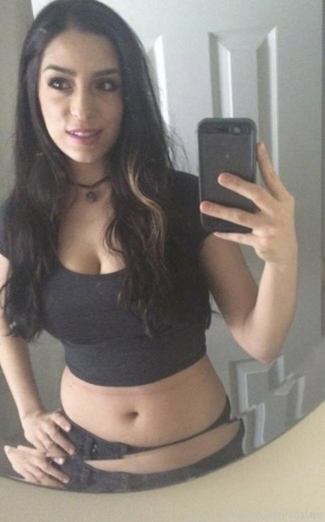 Photo nue de fuite OnlyFans de Arisfans