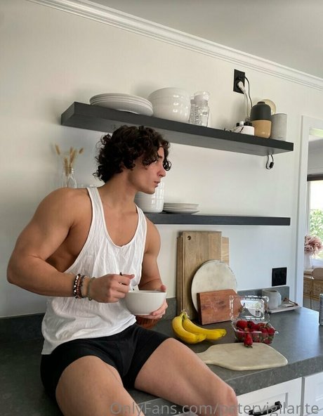 Photo nue de fuite OnlyFans de Petervigilante