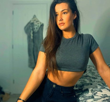 Lola Rose