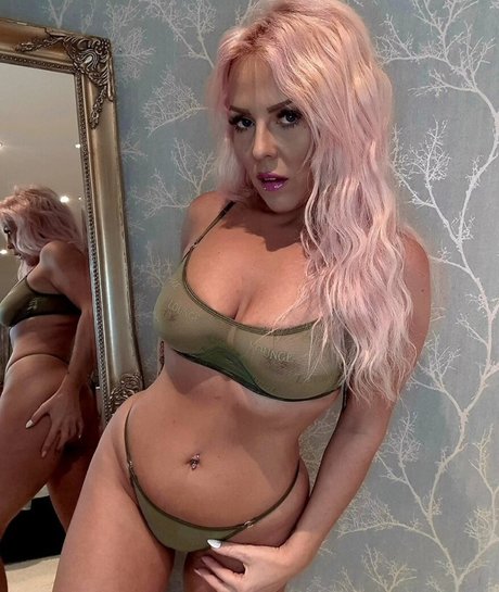 Photo nue de fuite OnlyFans de Sweetcandy