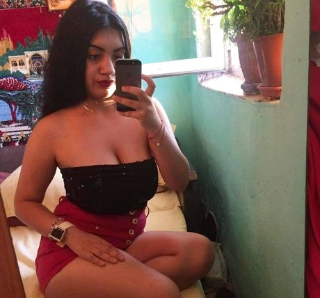 Photo nue de fuite OnlyFans de Ionela Madalina
