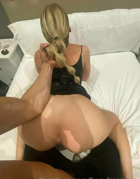 Photo nue de fuite OnlyFans de Freefairyjuice
