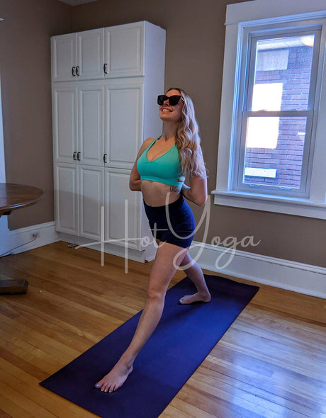 Photo nue de fuite OnlyFans de Hotyoga