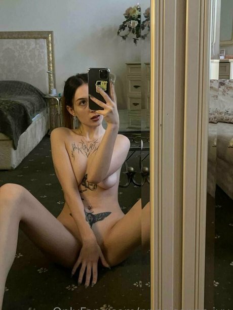 Photo nue de fuite OnlyFans de Pppoisonnnivy