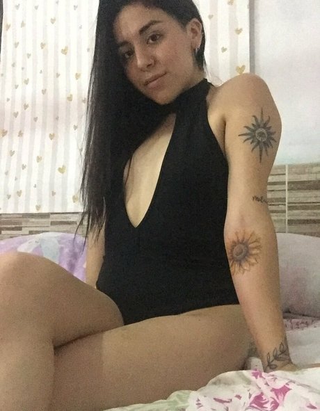 Photo nue de fuite OnlyFans de Laraxxxb