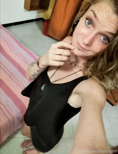 Photo nue de fuite OnlyFans de Thefairy999free