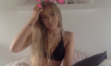 Photo nue de fuite OnlyFans de Momolit0