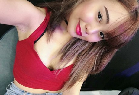Photo nue de fuite OnlyFans de Mika Daime