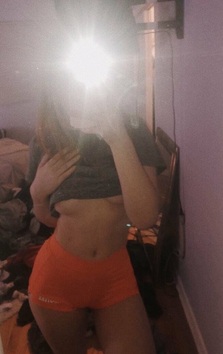 Photo nue de fuite OnlyFans de Cat August