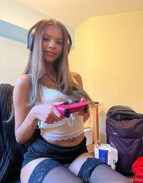 Photo nue de fuite OnlyFans de Emilyxnina