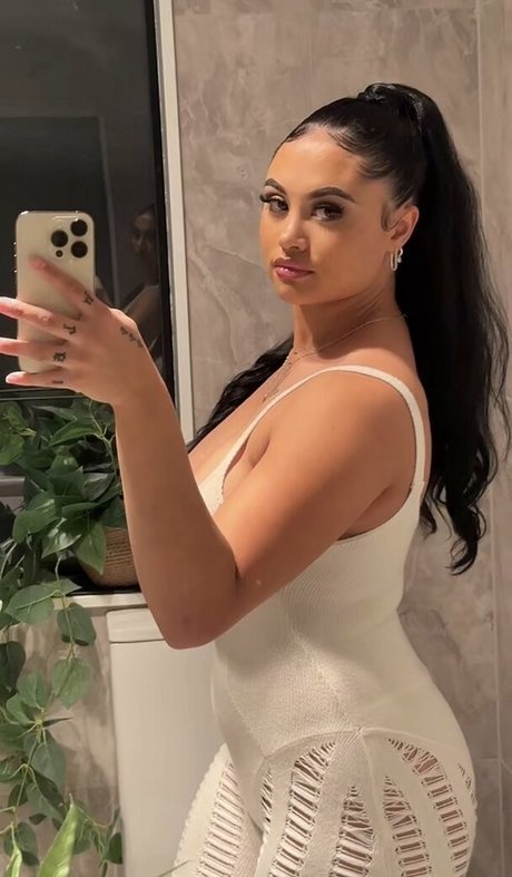 Photo nue de fuite OnlyFans de Taylaraywhite
