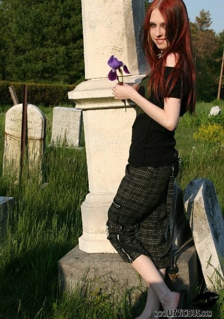 Liz Vicious