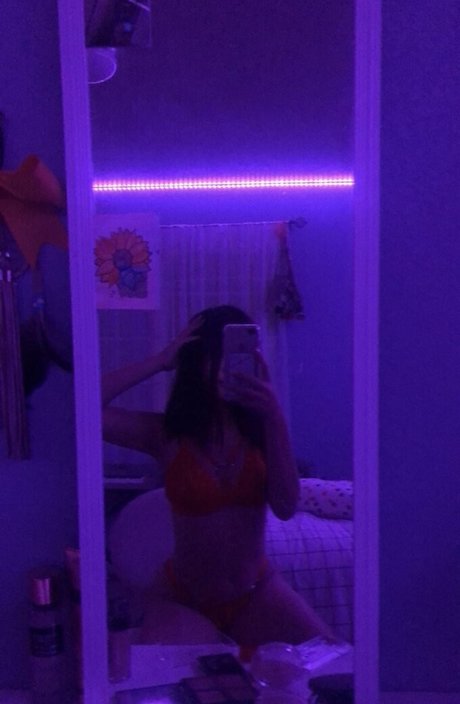 Photo nue de fuite OnlyFans de Vy Tran