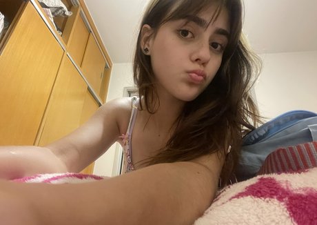 Photo nue de fuite OnlyFans de Isabella Angelina