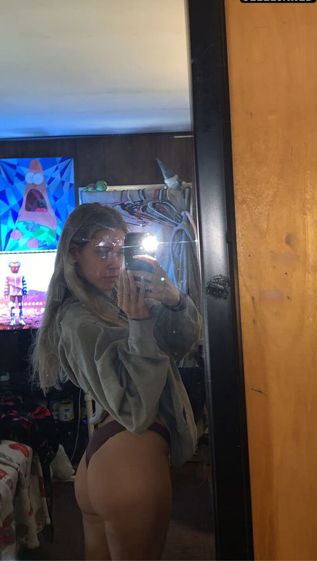 Photo nue de fuite OnlyFans de Alyssa Bryanne