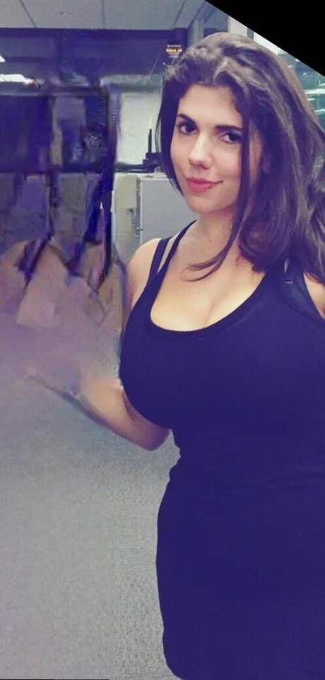 Photo nue de fuite OnlyFans de Emily Helen Barry