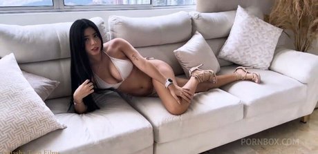 Photo nue de fuite OnlyFans de Hayek Twins