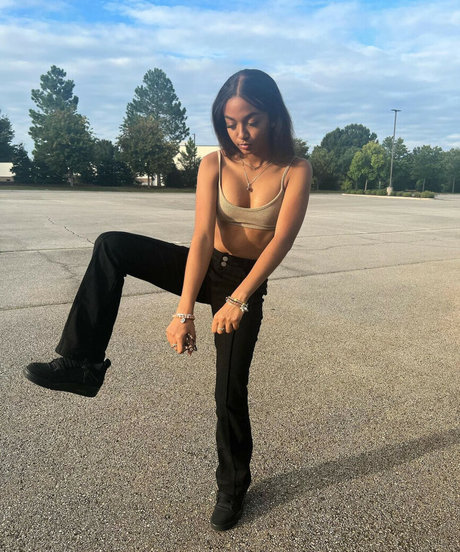 Lexi Vee