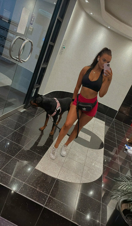 Photo nue de fuite OnlyFans de Laurensibbaldd
